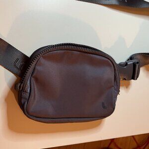 Lolë Waist Crossbody Bag  NWOT
